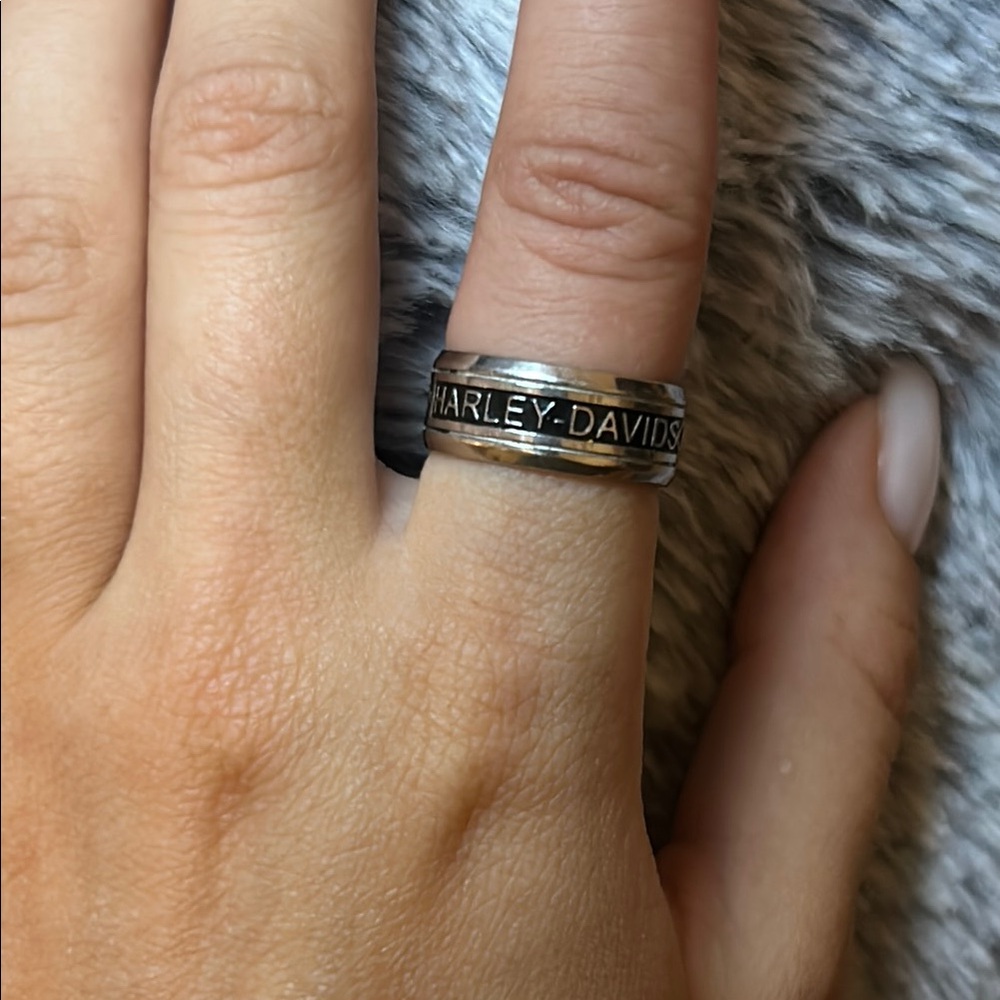 Harley-Davidson Black and Silver Band Ring